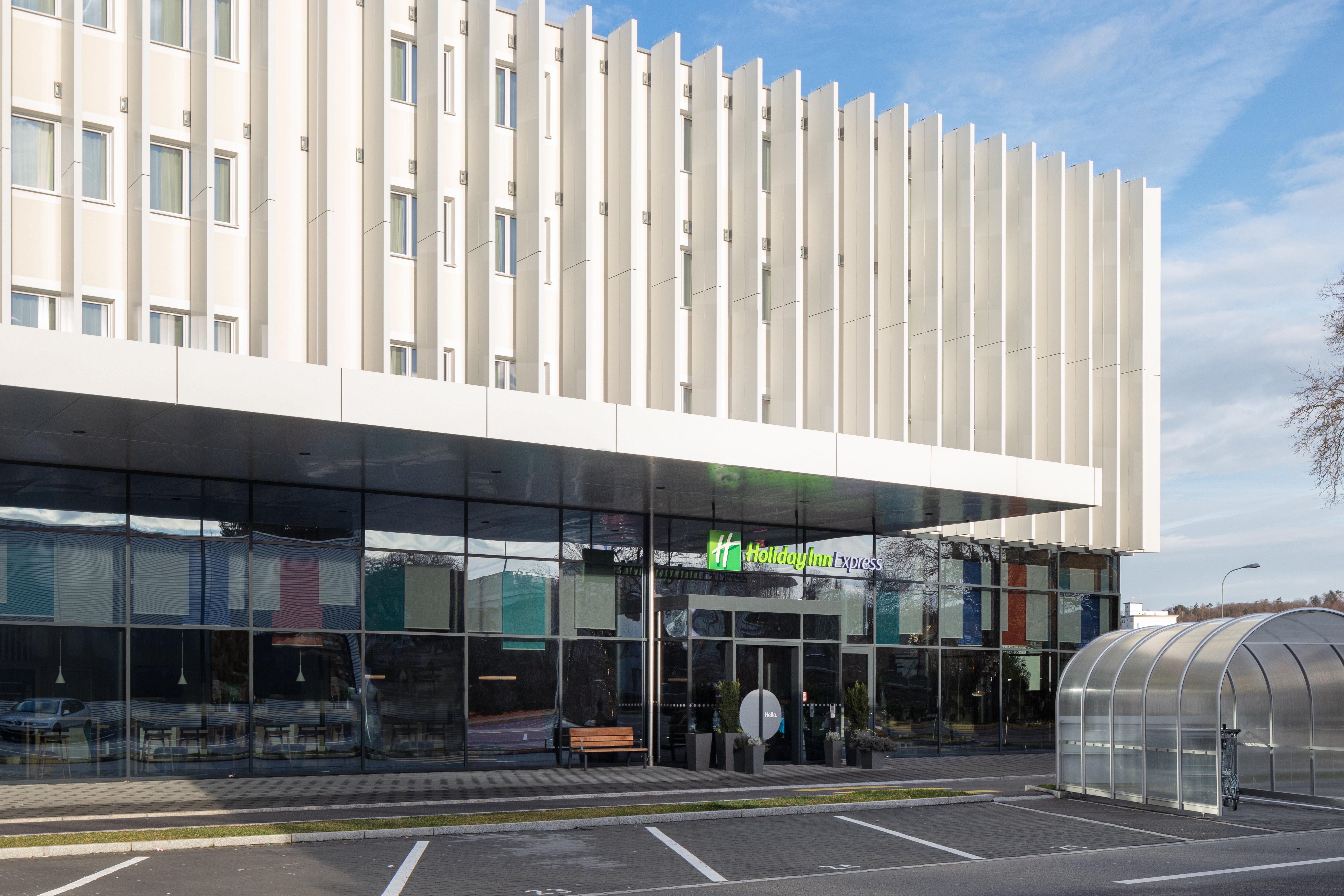 Holiday Inn Express - Aarburg - Oftringen, An Ihg Hotel Exterior photo